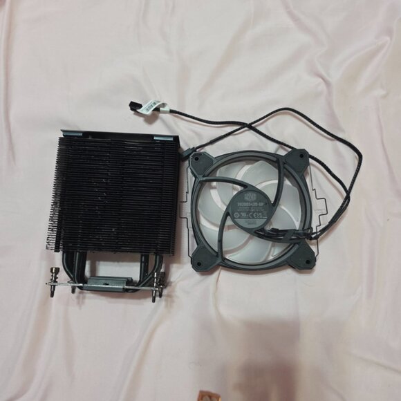 Cooler Master Hyper 212 Halo Black CPU Air Cooler W/ Heatsink - Picture 2 of 2